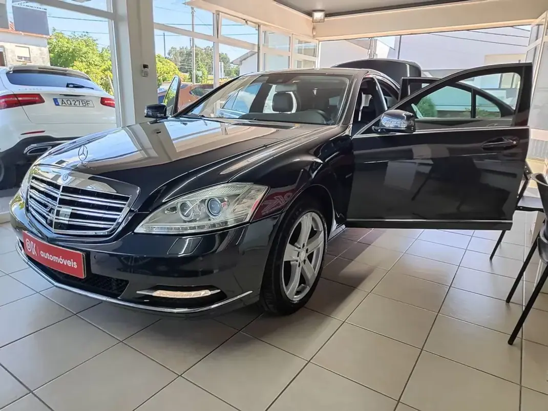 Mercedes-Benz S 350 2012 - 12950 EUR, 380000 km - AUTO.MOTO.pt - 380000km - foto 21 de 37
