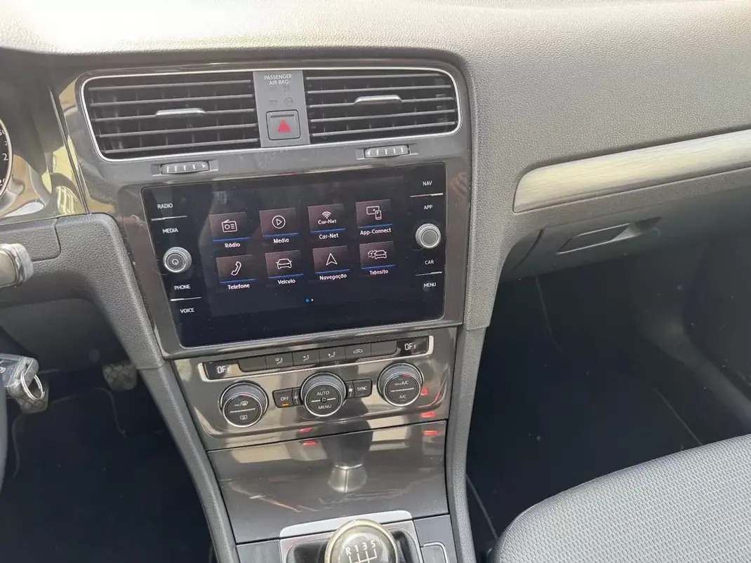 Volkswagen Golf Variant 2020 - 16900 EUR, 122346 km - AUTO.MOTO.pt - 122346km - foto 31 de 34