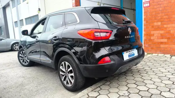 Renault Kadjar 2015 - 11900 EUR, 165000 km - AUTO.MOTO.pt - 165000km - foto 3 de 15