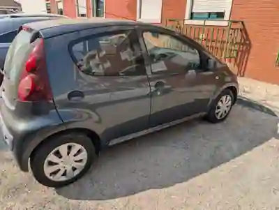 Peugeot 107 2012 - 4999 EUR, 76000 km - AUTO.MOTO.pt - 76000km - foto 2 de 7