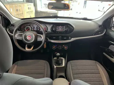 Fiat Tipo Sedan 2016 - 8600 EUR, 147438 km - 147438km - foto 10 de 22