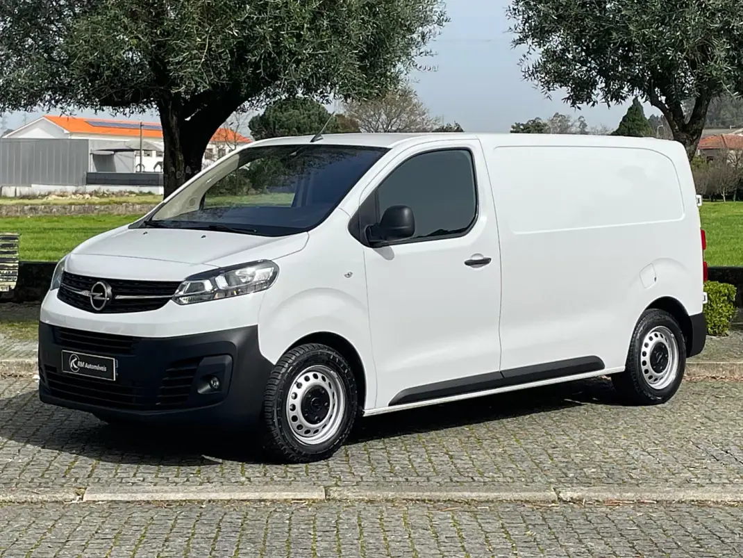 Opel COMBO 2022 - 17450 EUR, 123000 km - AUTO.MOTO.pt - 123000km - foto 11 de 37