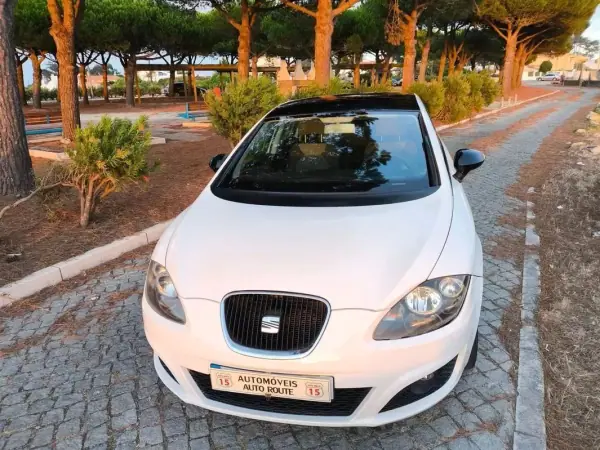 SEAT Leon 2012 - 8965 EUR, 168000 km - AUTO.MOTO.pt - 168000km - foto 5 de 12