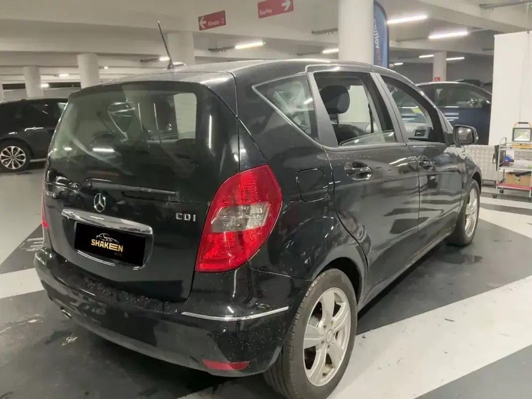 Mercedes-Benz A 180 2012 - 9900 EUR, 67382 km - AUTO.MOTO.pt - 67382km - foto 3 de 10