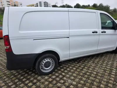 Mercedes-Benz 2021 - 24500 EUR, 65466 km - AUTO.MOTO.pt - 65466km - foto 14 de 17