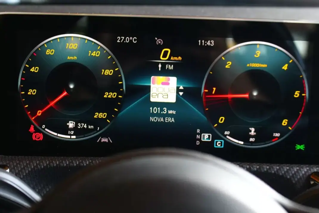 Mercedes-Benz CLA 180 2020 - 23250 EUR, 119000 km - 119000km - foto 18 de 28