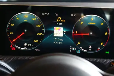 Mercedes-Benz CLA 180 2020 - 23250 EUR, 119000 km - 119000km - foto 18 de 28