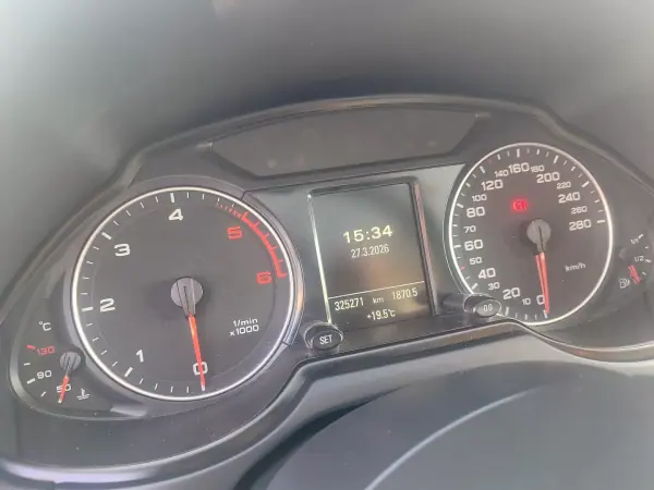 Audi Q5 2010 - 14490 EUR, 325000 km - AUTO.MOTO.pt - 325000km - foto 19 de 24