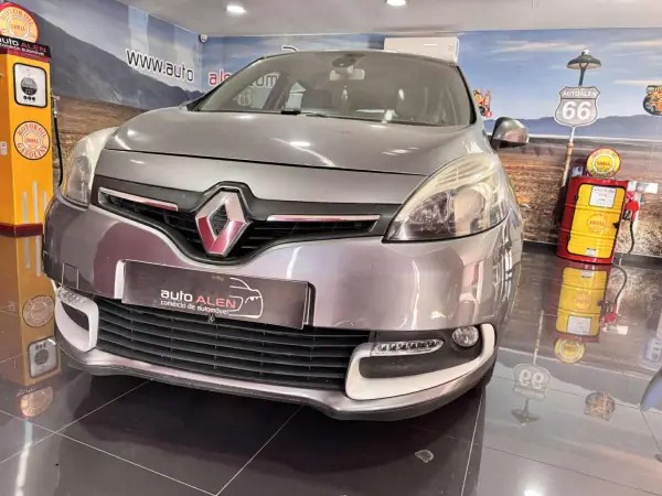 Renault Grand Scénic 2014 - 8450 EUR, 254000 km - AUTO.MOTO.pt - 254000km - foto 2 de 12