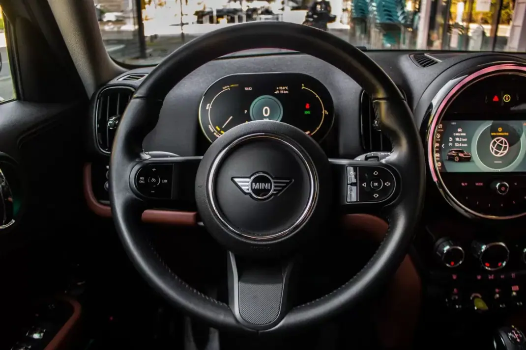 MINI Countryman 2022 - 28700 EUR, 61826 km - AUTO.MOTO.pt - 61826km - foto 12 de 43