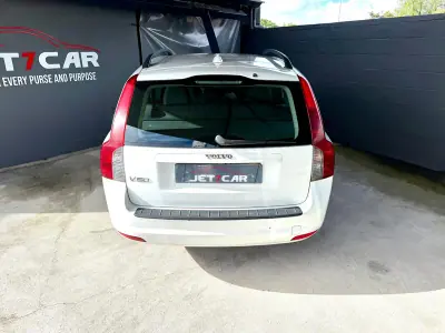 Volvo V50 2008 - 7990 EUR, 228855 km - AUTO.MOTO.pt - 228855km - foto 4 de 15