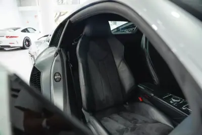 Audi R8 Coupé 2016 - 129950 EUR, 87000 km - AUTO.MOTO.pt - 87000km - foto 48 de 51