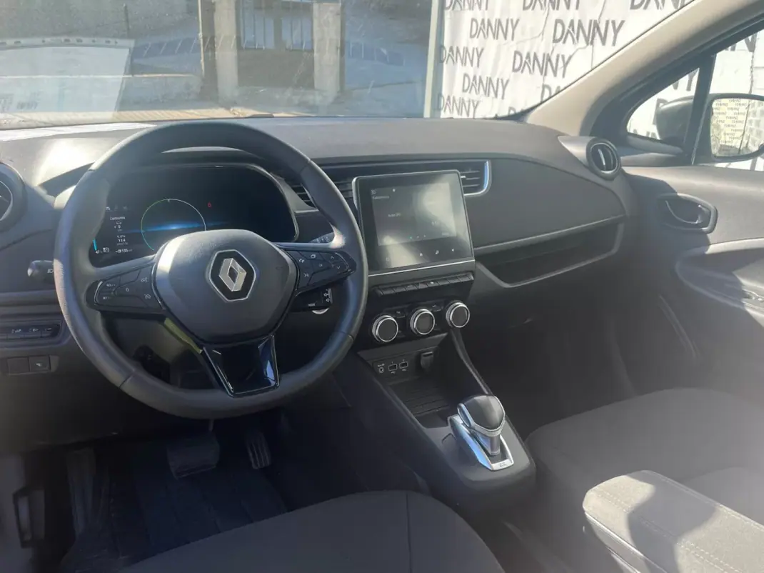 Renault Zoe 2022 - 15990 EUR, 92000 km - 92000km - foto 8 de 10