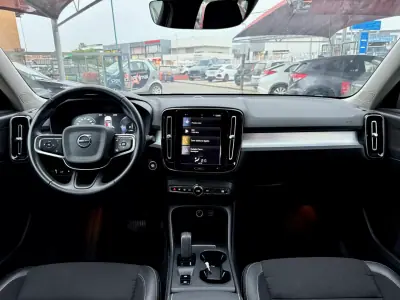 Volvo XC 40 2020 - 26950 EUR, 137000 km - AUTO.MOTO.pt - 137000km - foto 5 de 19