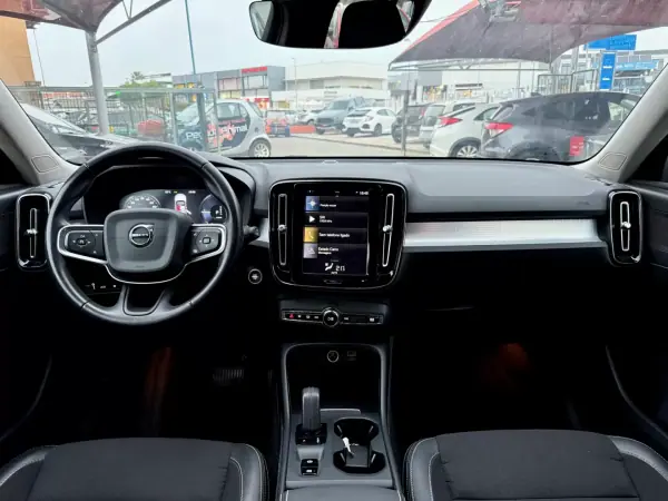 Volvo XC 40 2020 - 26950 EUR, 137000 km - AUTO.MOTO.pt - 137000km - foto 5 de 19