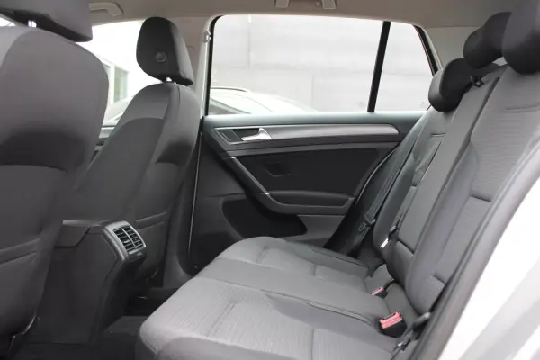Volkswagen Golf 2017 - 11490 EUR, 224000 km - AUTO.MOTO.pt - 224000km - foto 16 de 29