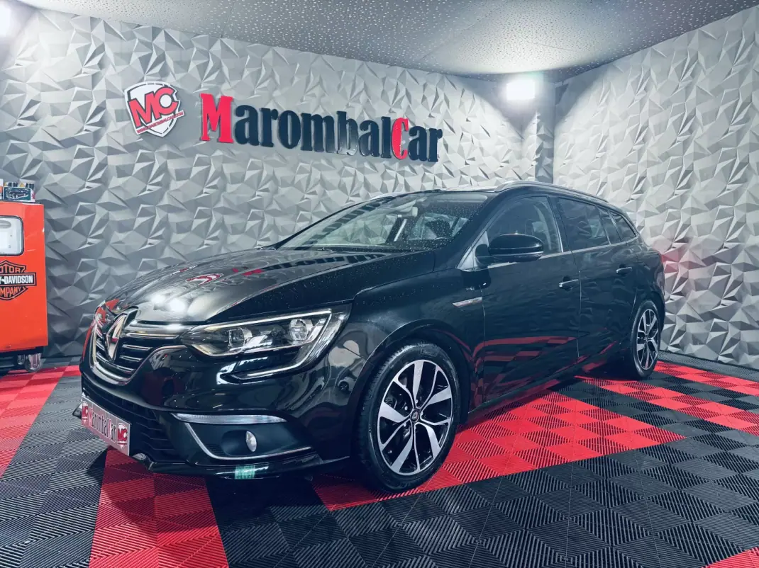 Renault Mégane Sport Tourer 2018 - 15990 EUR, 148529 km - 148529km - foto 10 de 36