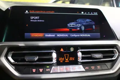 BMW 330 2019 - 22900 EUR, 140000 km - AUTO.MOTO.pt - 140000km - foto 24 de 30