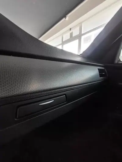 BMW 320 2012 - 18650 EUR, 179300 km - AUTO.MOTO.pt - 179300km - foto 33 de 35