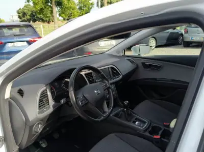 SEAT Leon 2019 - 15490 EUR, 89879 km - AUTO.MOTO.pt - 89879km - foto 17 de 35