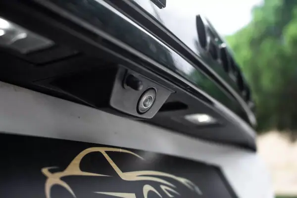 Land Rover Range Rover Evoque 2020 - 32990 EUR, 129590 km - 129590km - foto 12 de 38