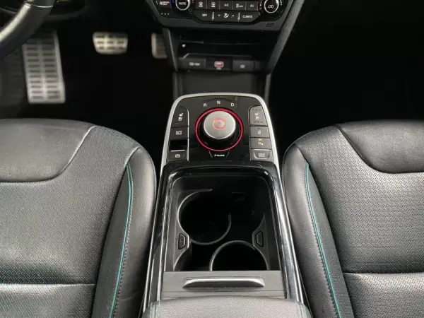 Kia e-Niro 2021 - 33500 EUR, 69000 km - AUTO.MOTO.pt - 69000km - foto 24 de 51