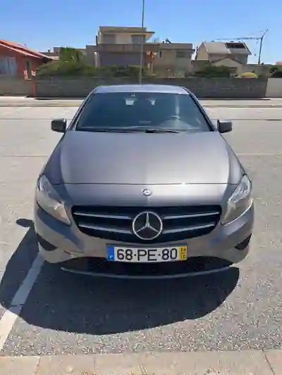 Mercedes-Benz A 160 2014 - 10490 EUR, 210000 km - AUTO.MOTO.pt - 210000km - foto 5 de 14