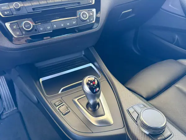 BMW M2 2018 - 55000 EUR, 35000 km - AUTO.MOTO.pt - 35000km - foto 10 de 13