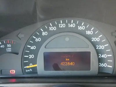 Mercedes-Benz C 220 2001 - 6750 EUR, 399999 km - AUTO.MOTO.pt - 399999km - foto 18 de 21