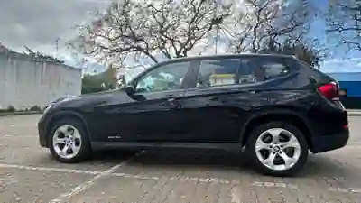 BMW X1 2013 - 11000 EUR, 200000 km - AUTO.MOTO.pt - 200000km - foto 2 de 15