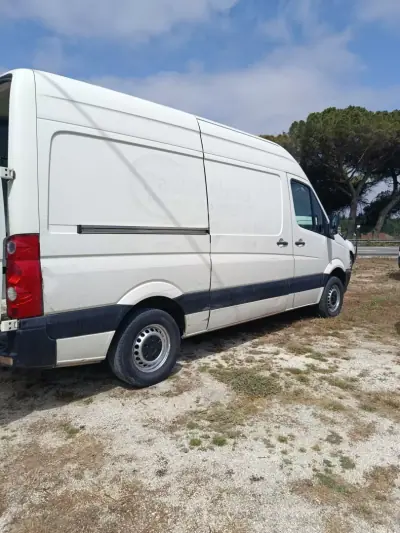 Volkswagen Crafter 2011 - 8900 EUR, 340000 km - AUTO.MOTO.pt - 340000km - foto 2 de 4