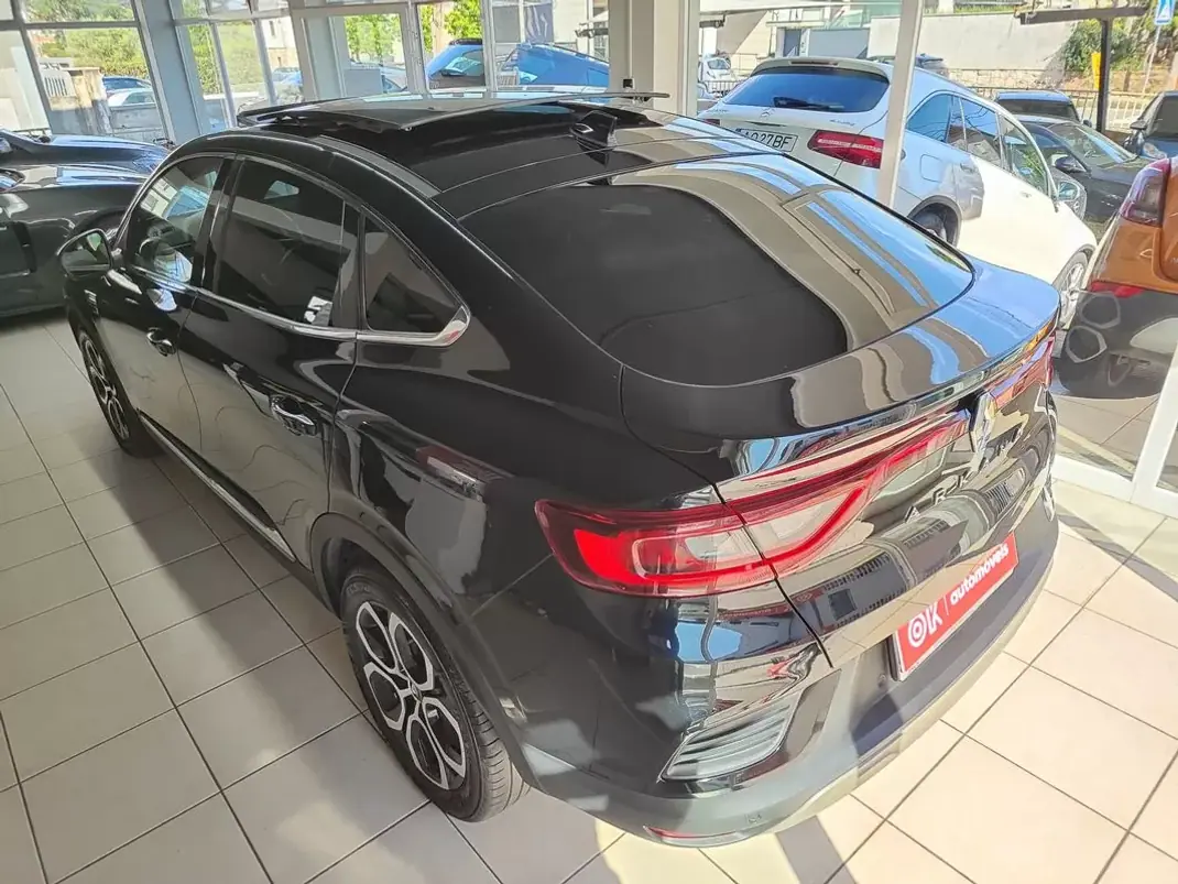 Renault Arkana 2022 - 20750 EUR, 60000 km - AUTO.MOTO.pt - 60000km - foto 8 de 37