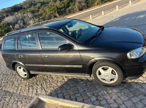 Opel Astra 2.0 DTi Club 2000 Diesel