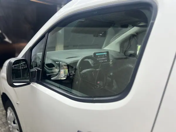 Citroën Berlingo 1.5 Bluehdi M 102cv 2020 - 11900 EUR, 155500 km - AUTO.MOTO.pt - 155500km - foto 4 de 15