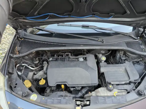 Renault Clio Break 2008 - 3999 EUR, 208437 km - AUTO.MOTO.pt - 208437km - foto 19 de 19