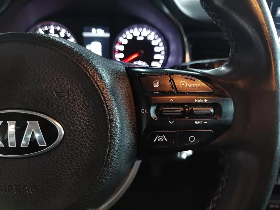 Kia Stonic 2021 - 14950 EUR, 29990 km - AUTO.MOTO.pt - 29990km - foto 26 de 33