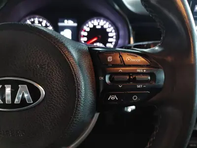 Kia Stonic 2021 - 14950 EUR, 29990 km - AUTO.MOTO.pt - 29990km - foto 26 de 33