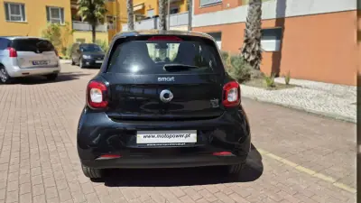 Smart ForFour 2016 - 10980 EUR, 90000 km - AUTO.MOTO.pt - 90000km - foto 10 de 11