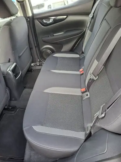 Nissan Qashqai 2018 - 15500 EUR, 57950 km - AUTO.MOTO.pt - 57950km - foto 13 de 25