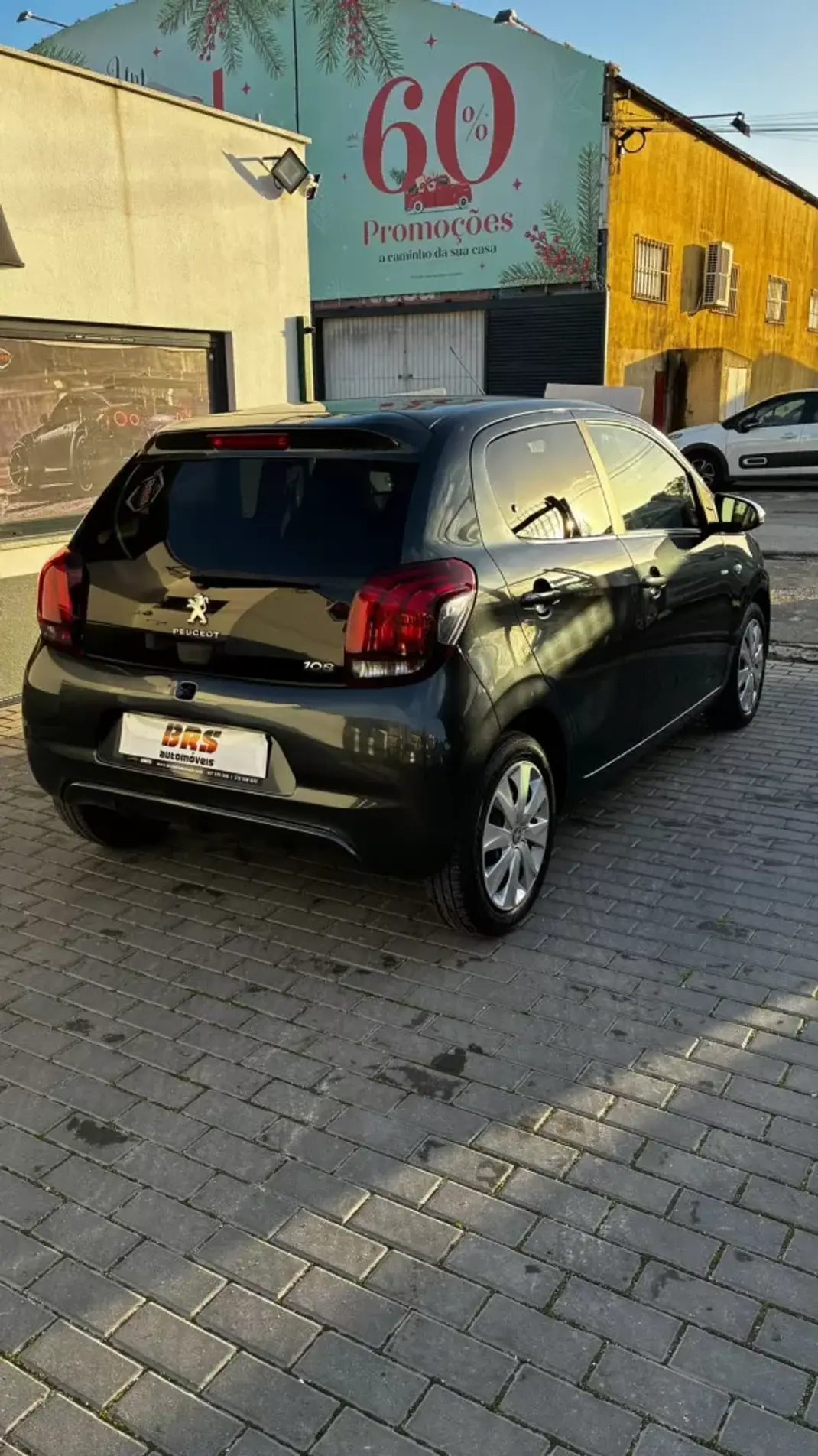 Peugeot 108 2019 - 11750 EUR, 88467 km - AUTO.MOTO.pt - 88467km - foto 4 de 20