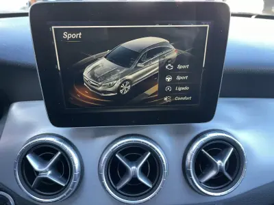 Mercedes-Benz CLA 200 2017 - 27990 EUR, 133325 km - AUTO.MOTO.pt - 133325km - foto 17 de 24