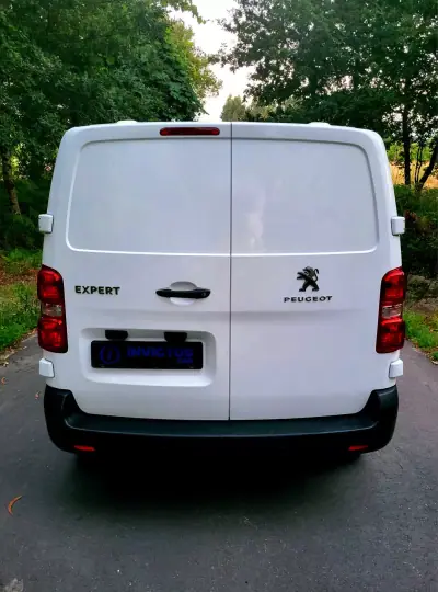 Peugeot Expert 2019 - 14990 EUR, 158000 km - AUTO.MOTO.pt - 158000km - foto 6 de 10