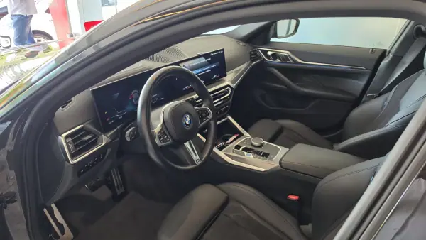 BMW i4 2023 - 41900 EUR, 60120 km - AUTO.MOTO.pt - 60120km - foto 36 de 58