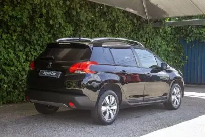 Peugeot 2008 2015 - 11500 EUR, 119000 km - AUTO.MOTO.pt - 119000km - foto 8 de 16