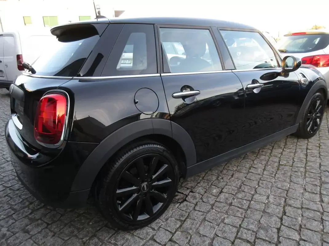 MINI Cooper 2021 - 19990 EUR, 90000 km - AUTO.MOTO.pt - 90000km - foto 16 de 52