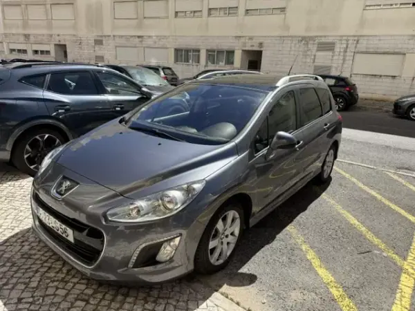Peugeot 308 SW 2011 - 5900 EUR, 147177 km - AUTO.MOTO.pt - 147177km - foto 7 de 30