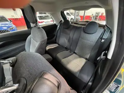 Fiat 500e 2022 - 21490 EUR, 10699 km - AUTO.MOTO.pt - 10699km - foto 8 de 16