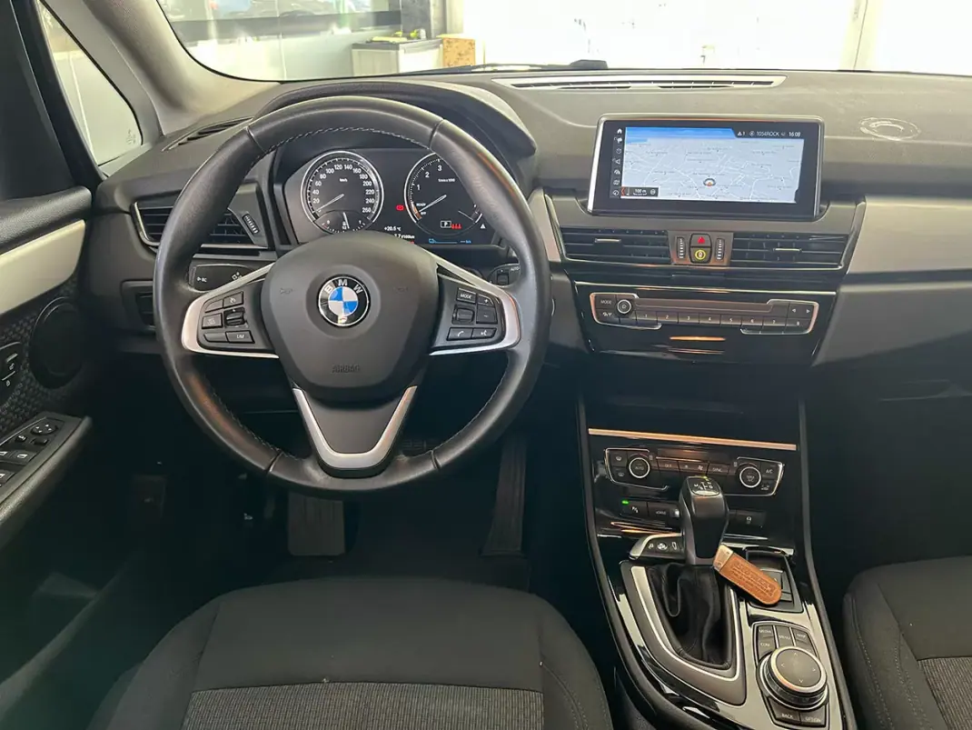 BMW 225xe Active Tourer 2021 - 21600 EUR, 67368 km - AUTO.MOTO.pt - 67368km - foto 9 de 25