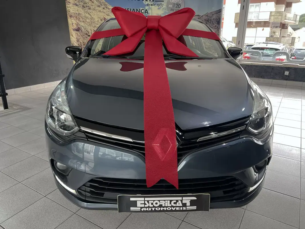 Renault Clio 2019 - 10800 EUR, 122674 km - AUTO.MOTO.pt - 122674km - foto 5 de 22