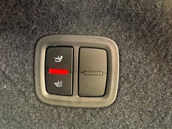 Porsche Cayenne Coupé 2021 - 64999 EUR, 119000 km - AUTO.MOTO.pt - 119000km - foto 30 de 37